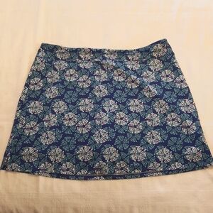 Tranquility women's size XL blue, green & white skirt with inner shorts